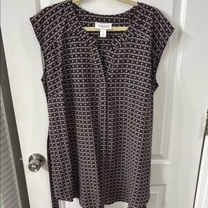 Motherhood Maternity Black and White Patterned Blouse